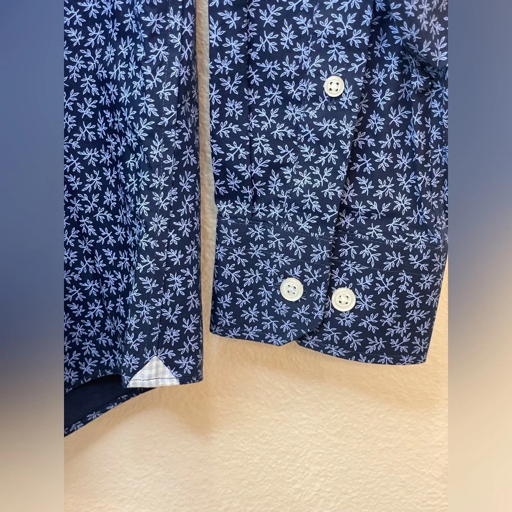 Banana Republic Men’s Slim Fit Navy and White Floral‎ Cotton Shirt Size M